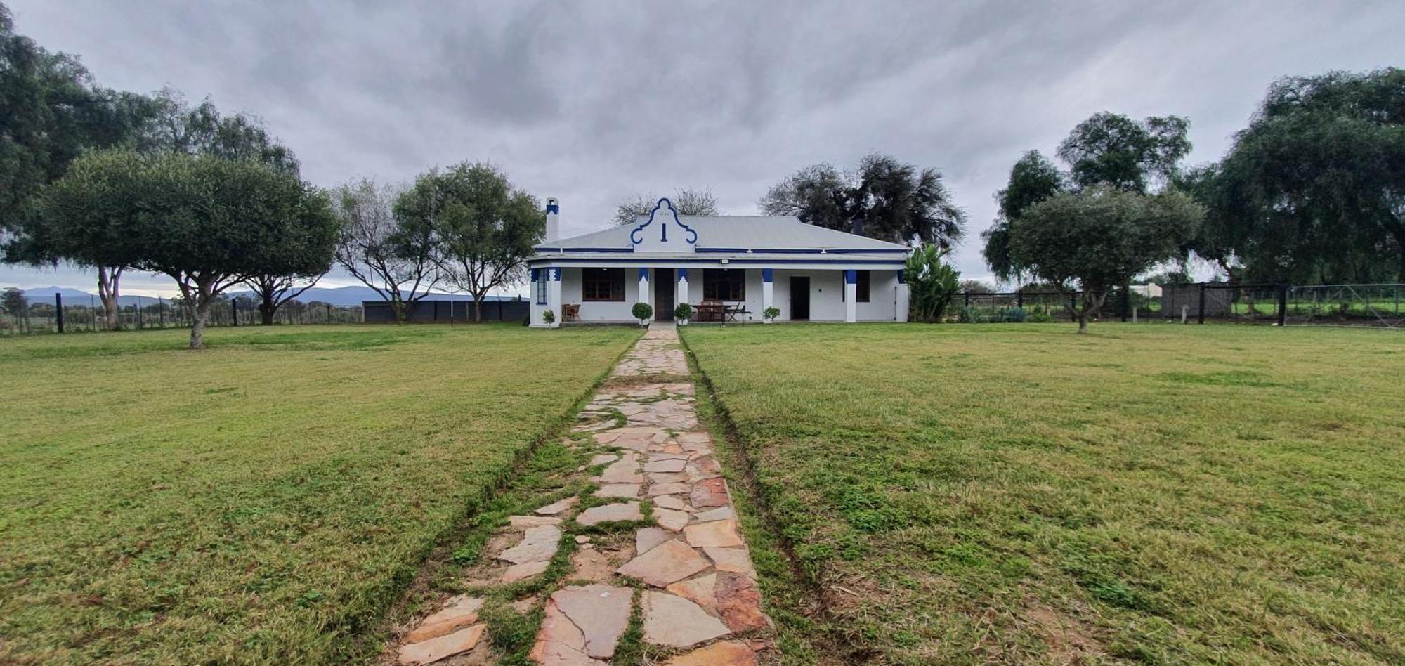 Вилла Karoo Leeu Self Catering Оудсхорн Экстерьер фото