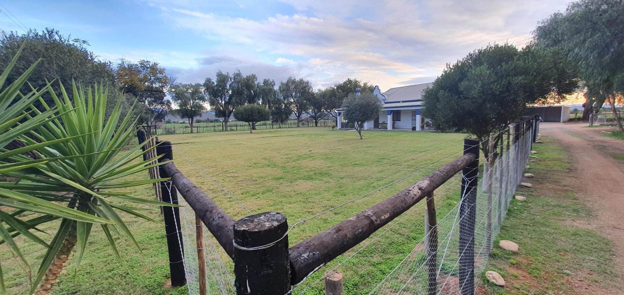Вилла Karoo Leeu Self Catering Оудсхорн Экстерьер фото